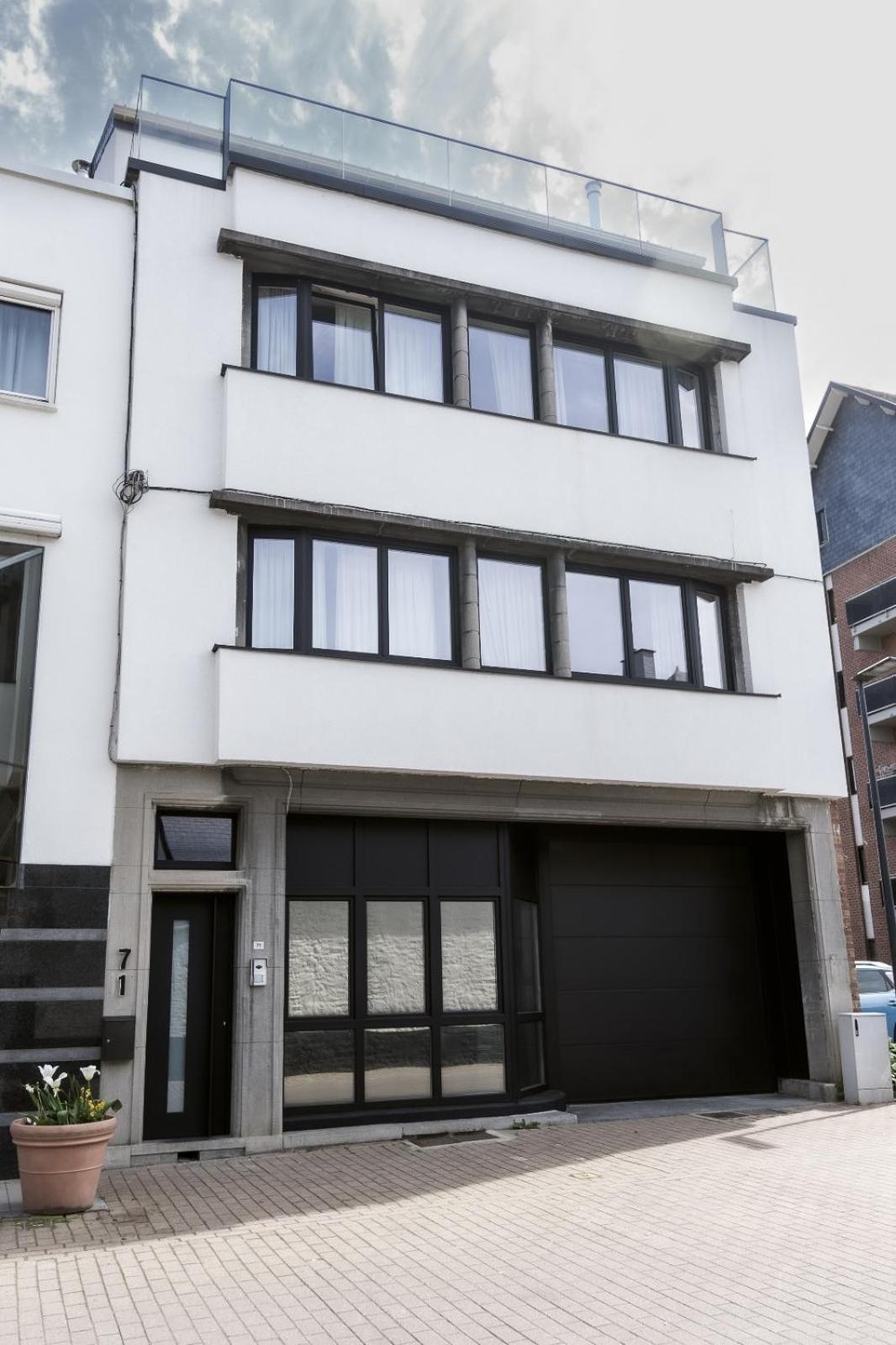 The Edgewater Suites - Park View Namur Exteriör bild