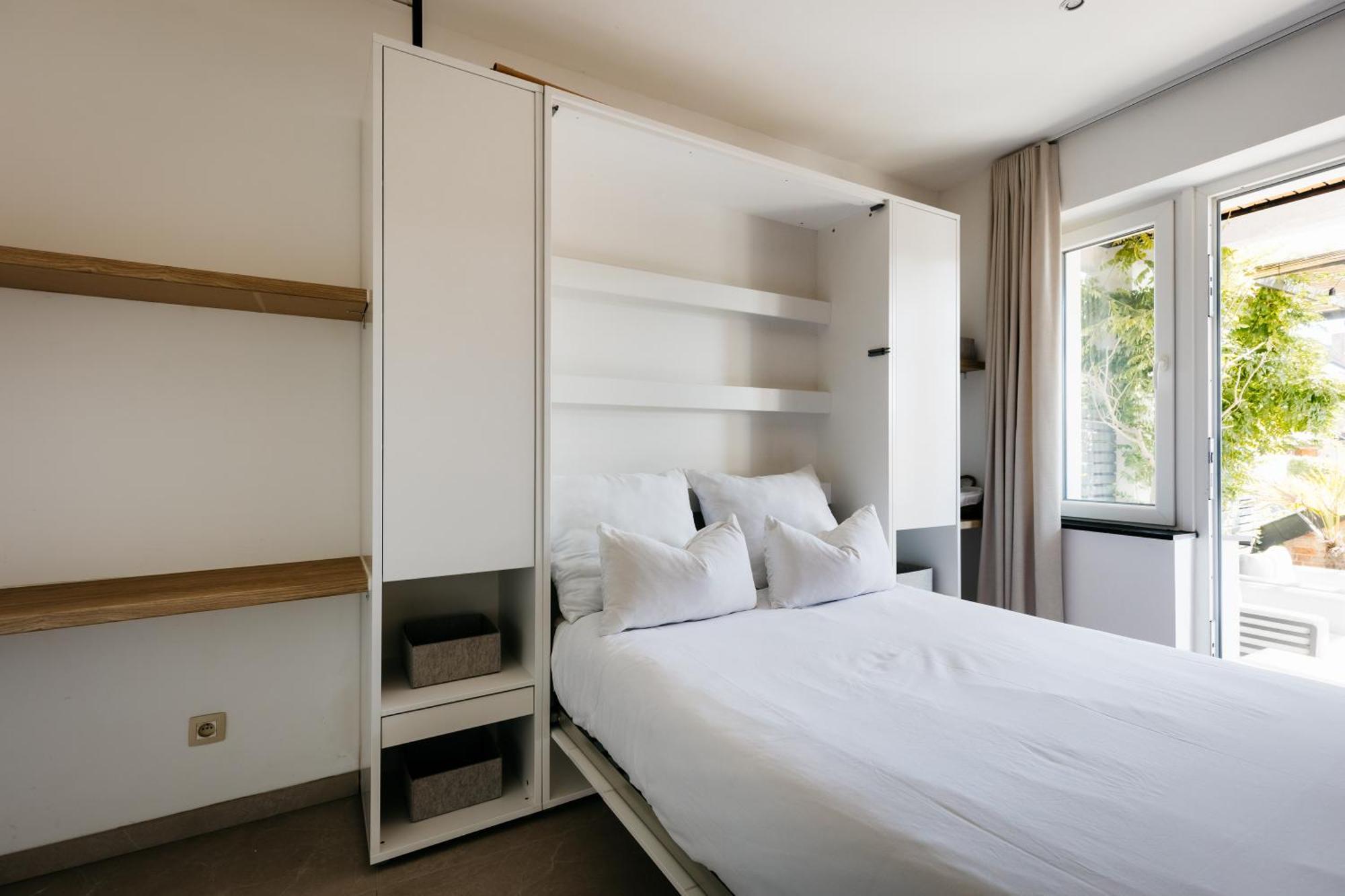 The Edgewater Suites - Park View Namur Exteriör bild