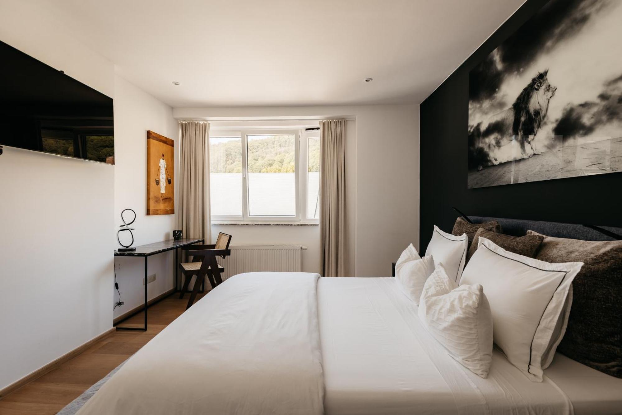 The Edgewater Suites - Park View Namur Exteriör bild