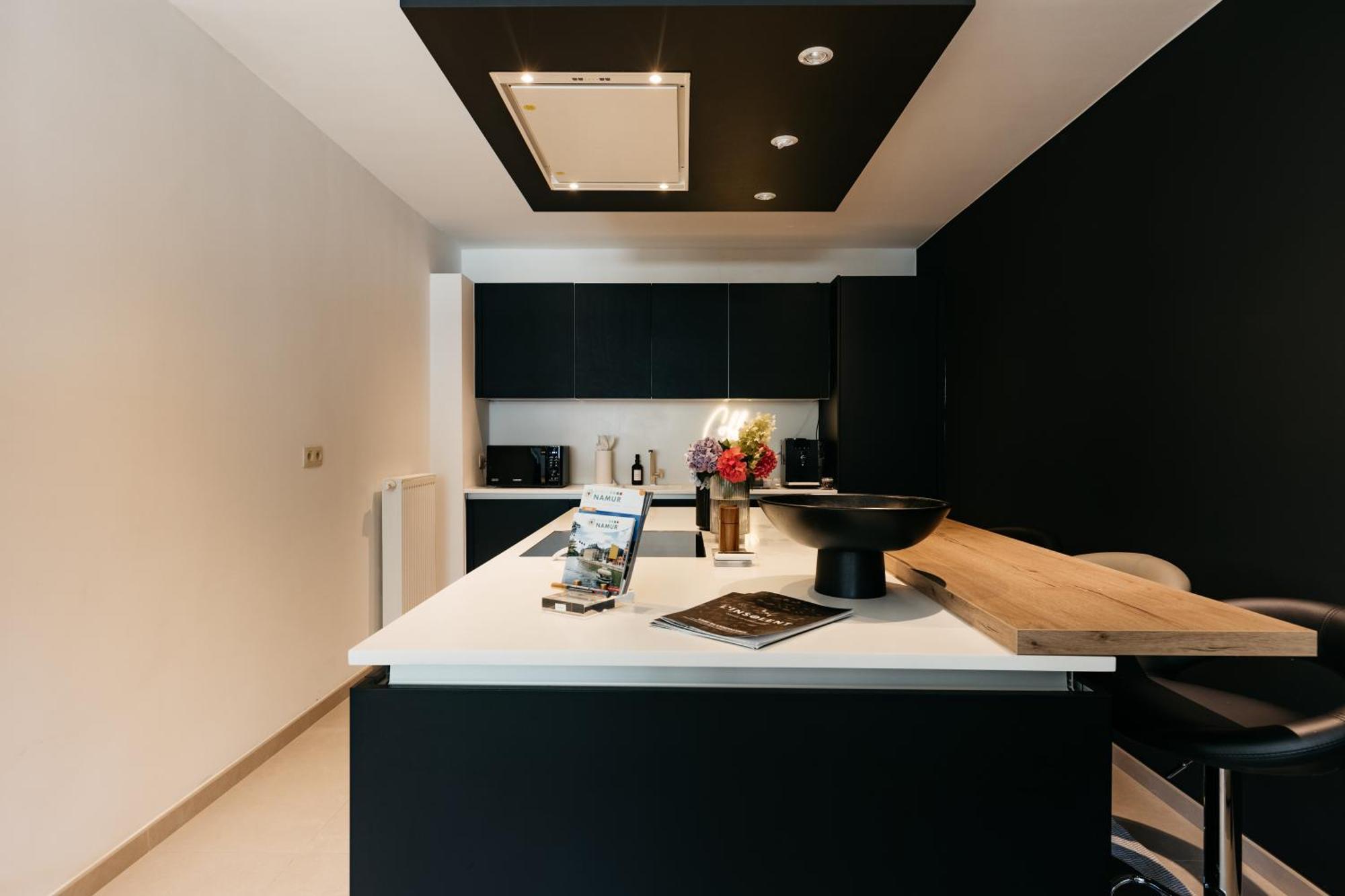 The Edgewater Suites - Park View Namur Exteriör bild